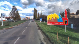 Při vjezdu do Prostějova vás uvítají cedule