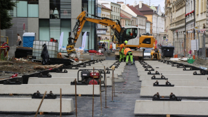 Rekonstrukce 8. května pokračuje podle plánu