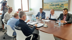 Boj romských rodin z Přerova pokračuje, o situaci se zajímá kraj