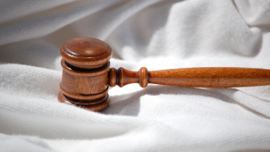 Zabila svou tříletou dceru. Dostala 19,5 roku vězení