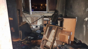 Hasiči z hořícího bytu v Přerově zachránili dítě