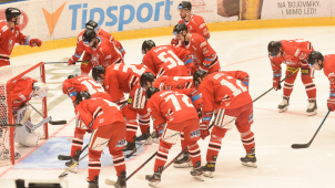 Hokejistům HC Olomouc se na Spartě nedařilo