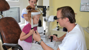 Silvestrovské veselí? Pozor na úrazy očí, radí odborníci