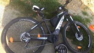 Senior na elektrokole skončil s krvavými šrámy