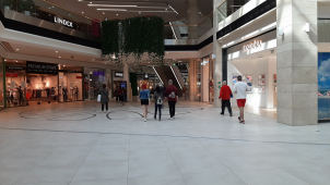 Výprodeje ještě nezačaly, krade se ale pořád