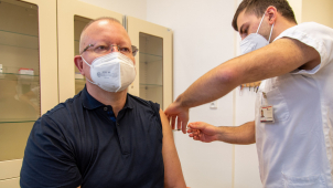 Očkovací místo ve fakultce změní provozní dobu