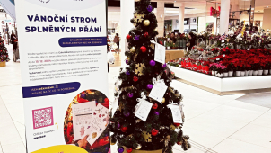 Dárky pro děti z postižených oblastí, od neděle i tvořivé adventní dílničky