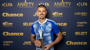 Kliment je druhým králem ze Sigmy