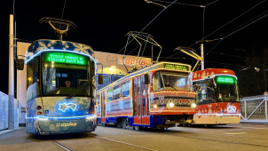 Sváteční čas dokreslují hned tři soupravy