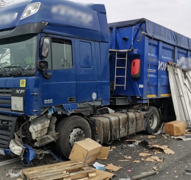 Na dálnici u Brodku u Prostějova komplikuje dopravu nehoda