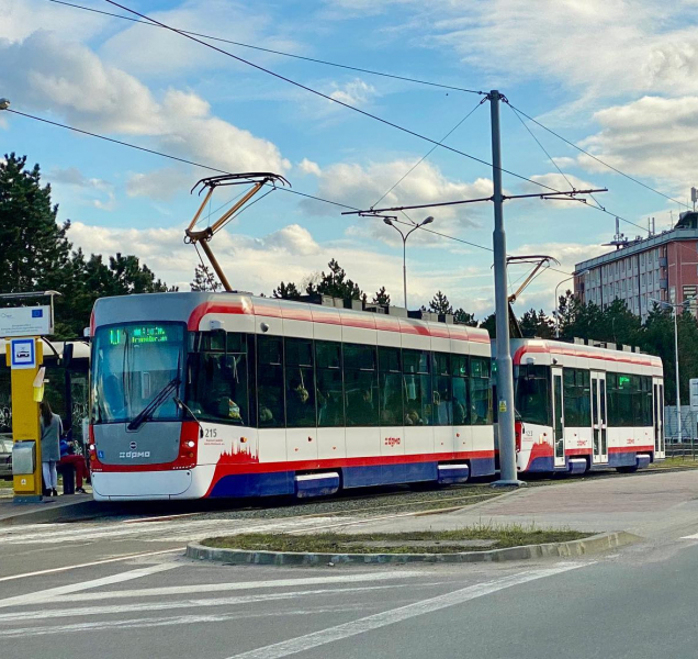 Tramvaje budou na Hrdinech pouze projíždět až do konce prázdnin