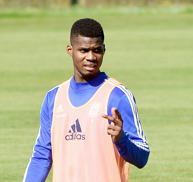 Sigma potvrdila příchod záložníka Poulola