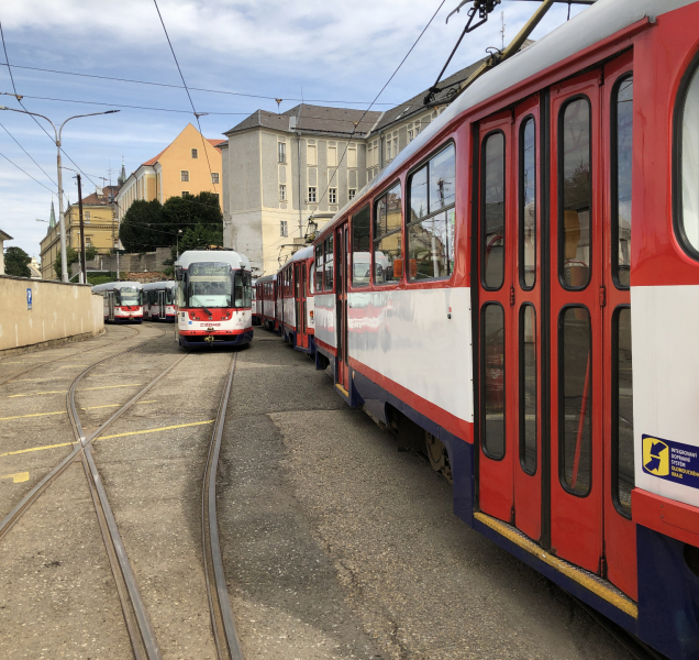 Dopravní podnik během podzimní etapy Flory posílí tramvaje