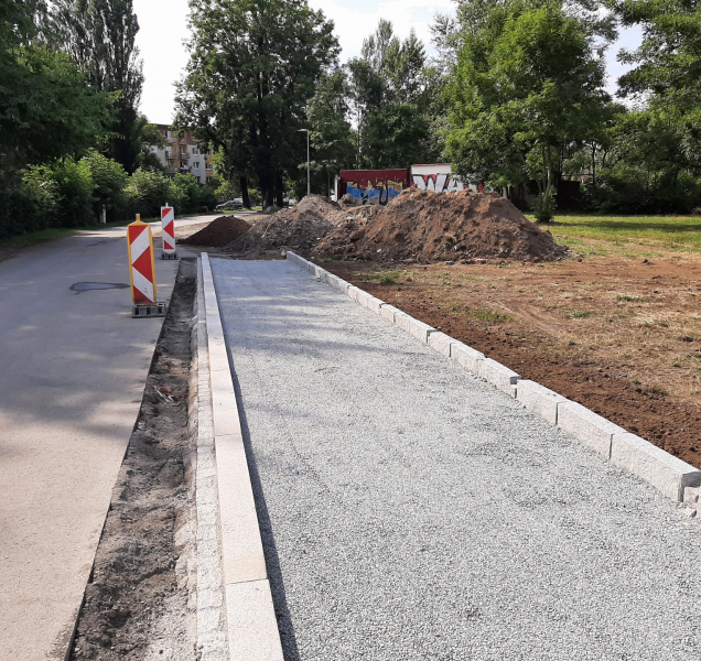 Obyvatelé Černé cesty se dočkají nového chodníku