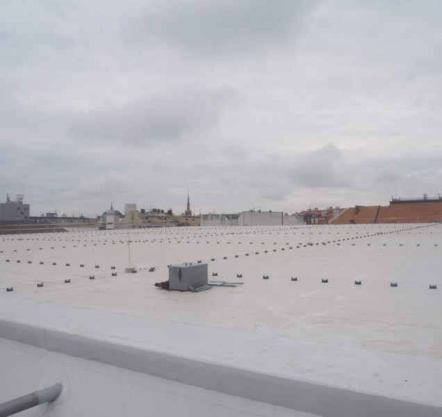 Plecharéna už se chlubí novou střechou