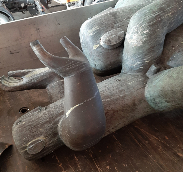 Kdo poničil svatého Kryštofa? Policie pátrá po bílé dodávce