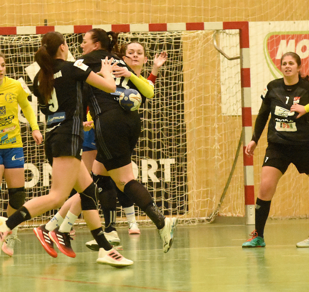 Házenkářky DHK Zora vybojovaly na Slavii bod