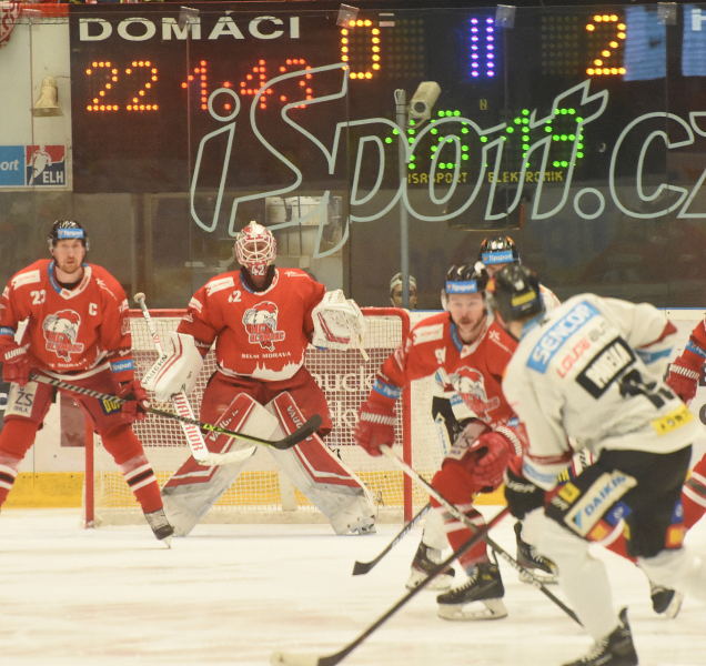 Hokejisté HC Olomouc se Spartou prohráli