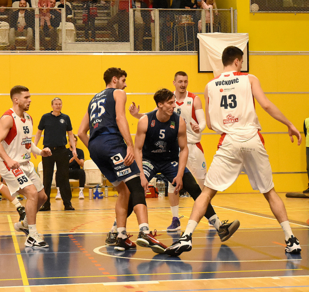 BK REDSTONE pokračuje ve stavbě kádru