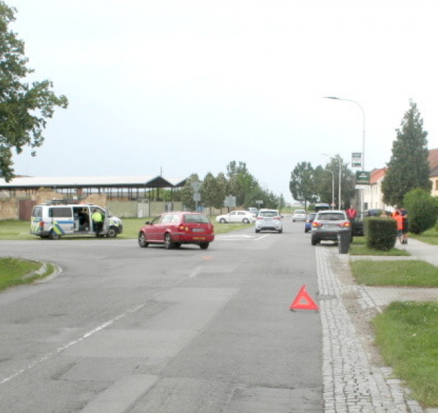 Žena se opila, pak způsobila nehodu