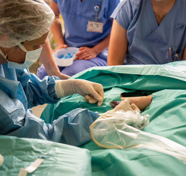 PICC tým fakultní nemocnice pomáhá dospělým i dětským pacientům