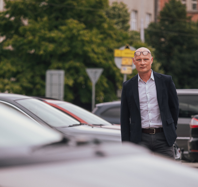 Jan Holpuch: připravíme lepší návrh parkování. Modré zóny můžou počkat