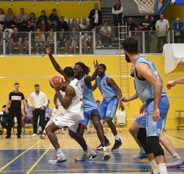 Basketbalisté BK RESTONE na USK nevyzráli