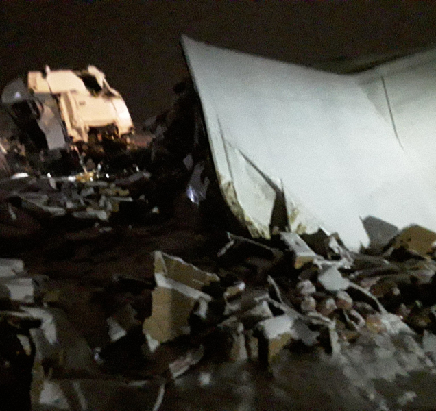 Smrtelná nehoda na D1: kamion se zřítil z mostu