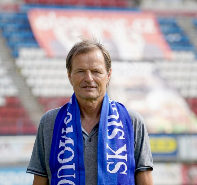 Fotbalistky SK Sigma trénuje Petr Mrázek