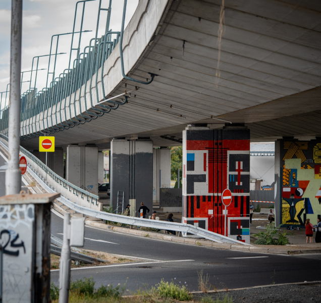 Malíři proměnili mostní pilíře či skatepark a oživili tržnici
