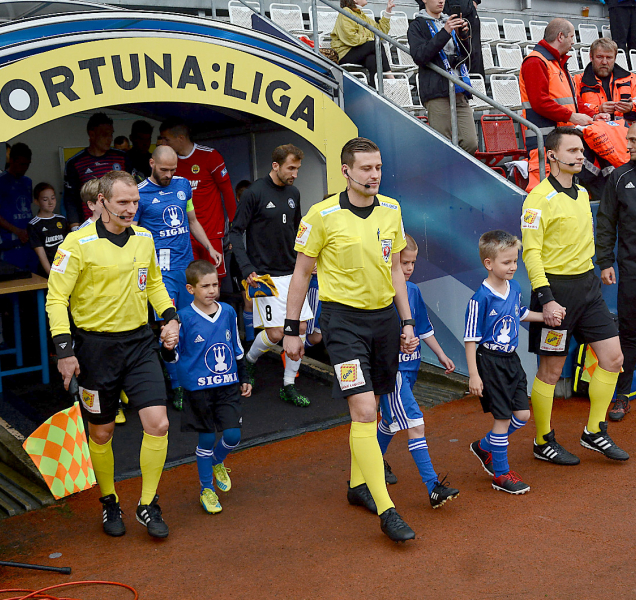 Jeden exSigmák bude slavit s pohárem