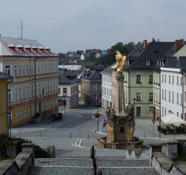 Ve Šternberku se bude během obědů parkovat zdarma