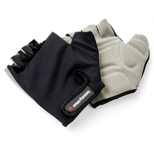 Neznámý zloděj chce nejspíš navštívit posilovnu