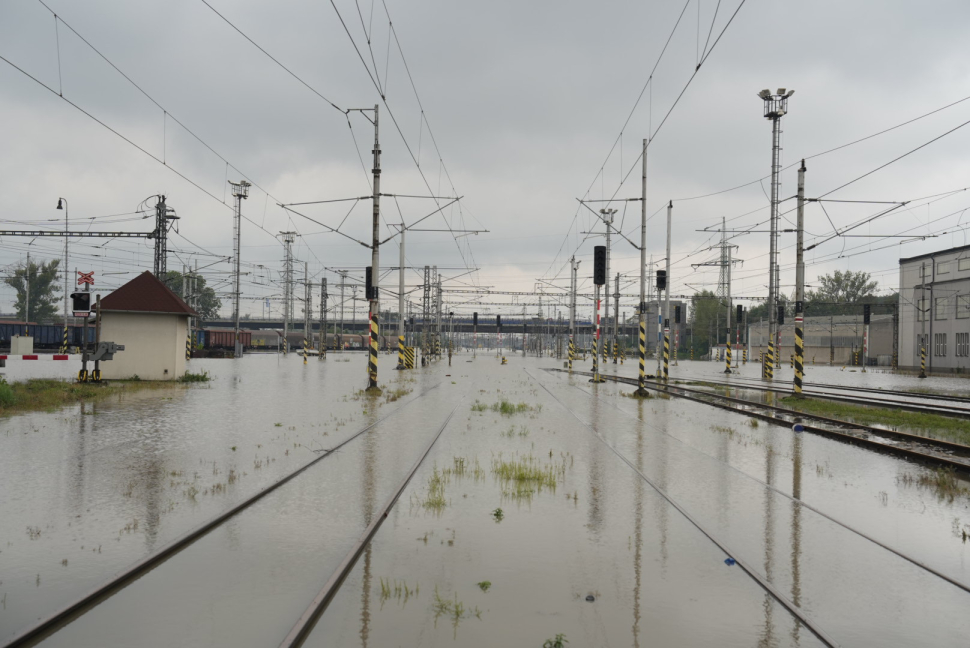 Vlakem na Ostravsko, Jesenicko, do Polska? Nemožné!