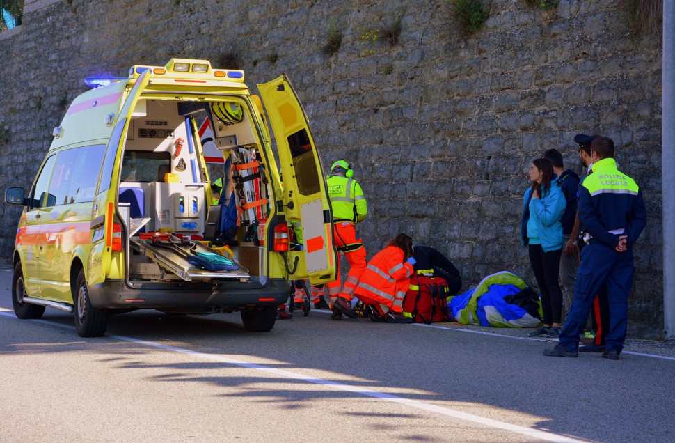 Další sebevrah chtěl ukončit život skokem na dálnici